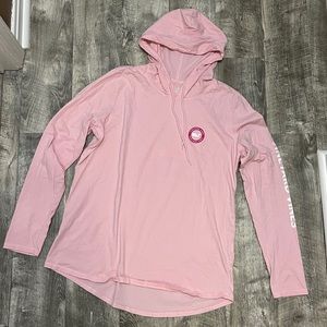 Vineyard Vines Pink Hoodie Tee wear to the beach on a windy day!